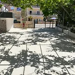 Rafail Hotel Ksamil