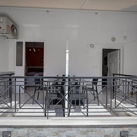 Rafail Εξαμίλιο