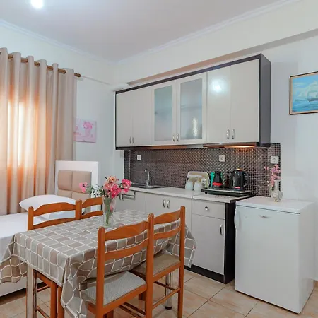 Rafail Ξενοδοχείο *