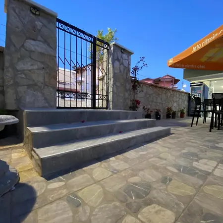 Rafail * Εξαμίλιο